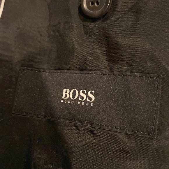 Hugo boss suit - Picture 2 of 3